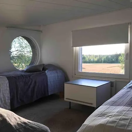 Willa Salmi, Jaemsae, 10 Km Himokselta *