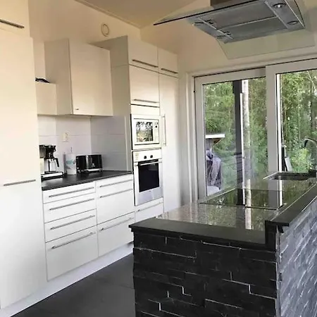 Salmi, Jaemsae, 10 Km Himokselta *