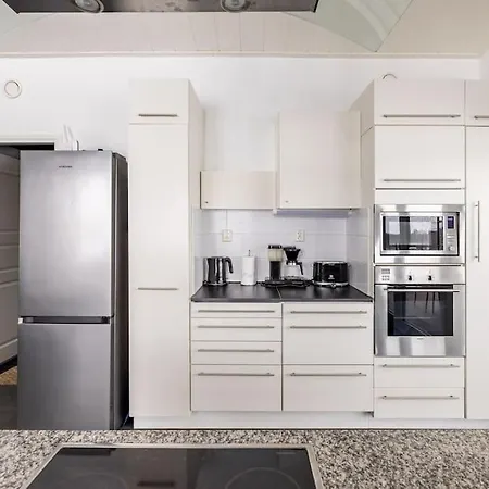 Willa Salmi, Jaemsae, 10 Km Himokselta